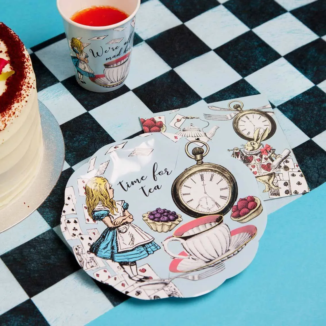 Alice in Wonderland Paper Cups 8ct