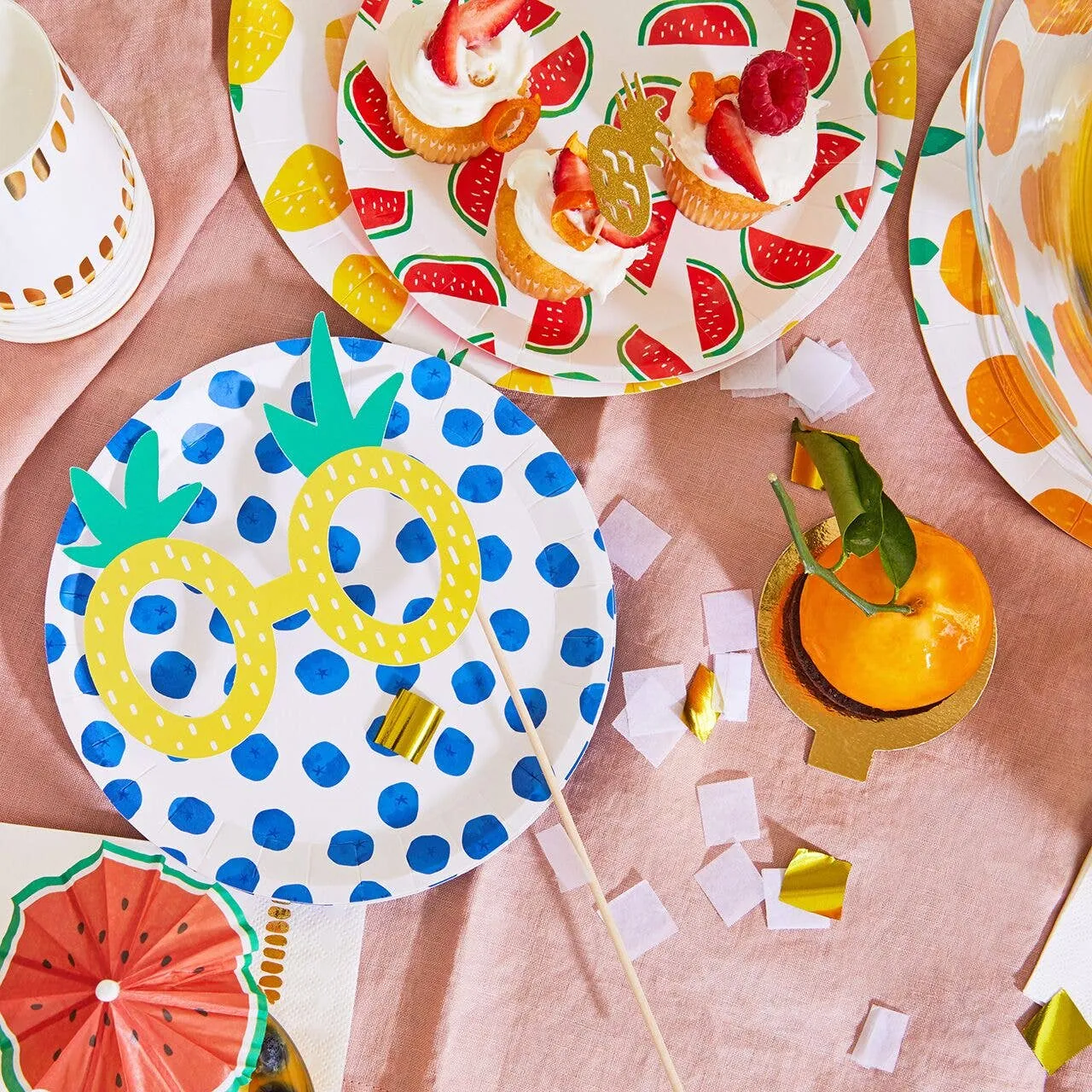 Assorted Fruit Punch Lunch Plates 10ct