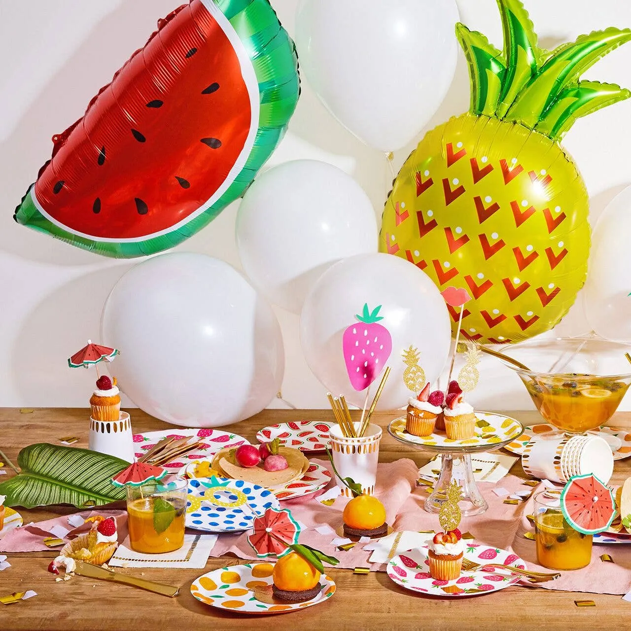 Assorted Fruit Punch Lunch Plates 10ct