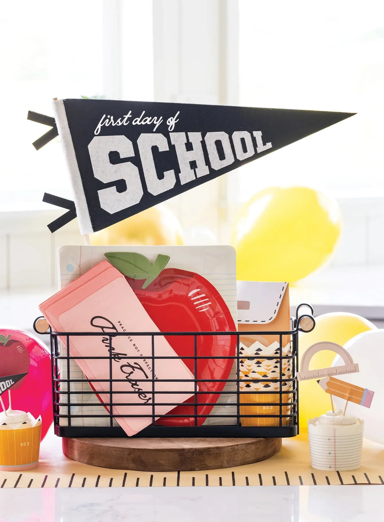 Back to School Notebook Paper Lunch Plates 8ct