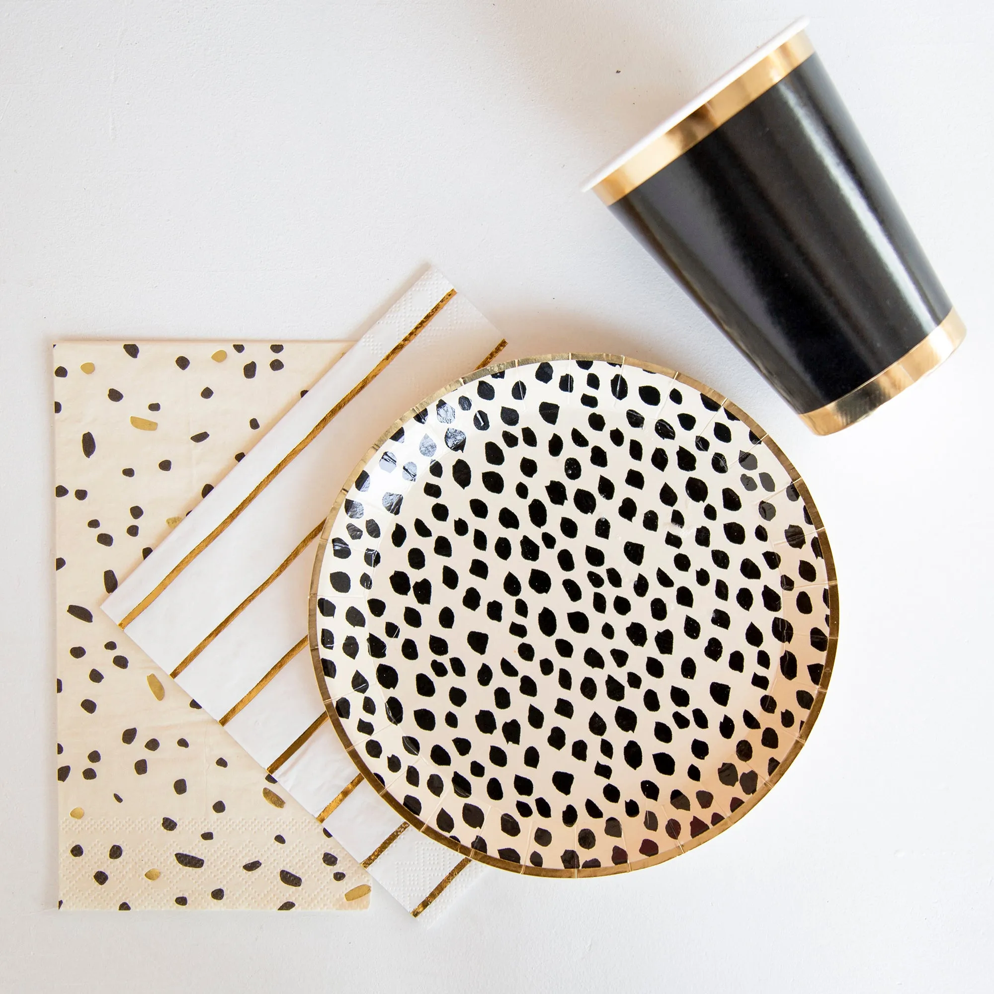 Black & Cream Dot Guest Towels 16ct