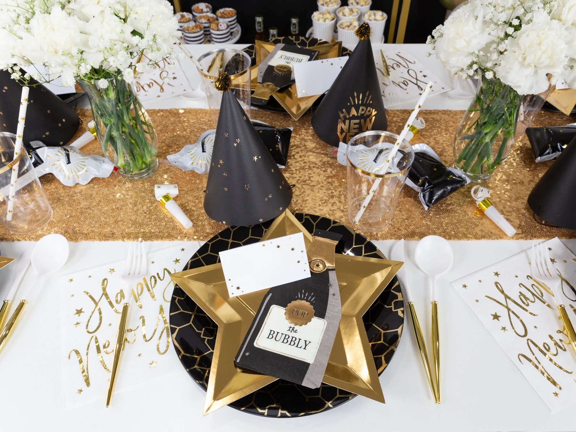 Black & Gold Geometric Pattern Plastic Dinner Plates 10ct