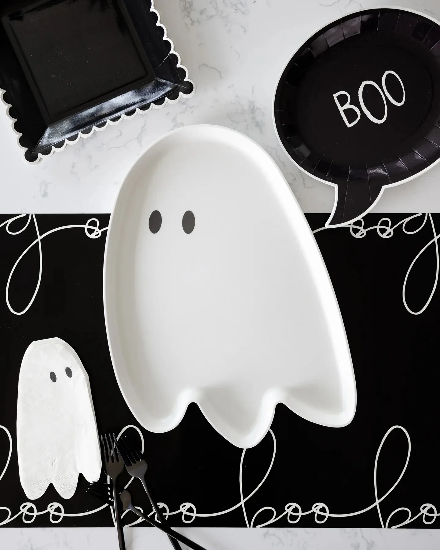 Black Boo Halloween Lunch Plates 8ct