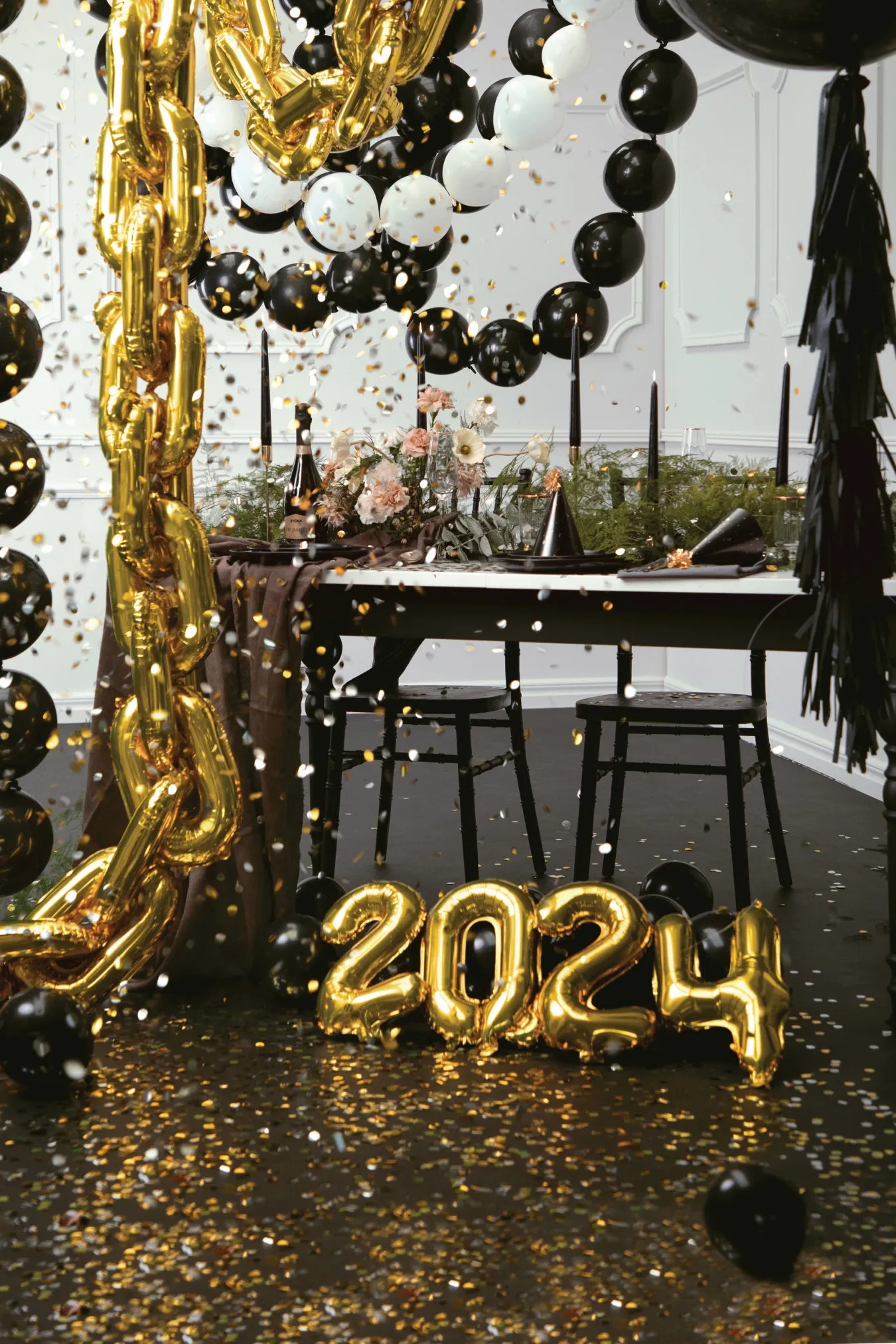 Black Tinsel Fringe Garland 4.5ft
