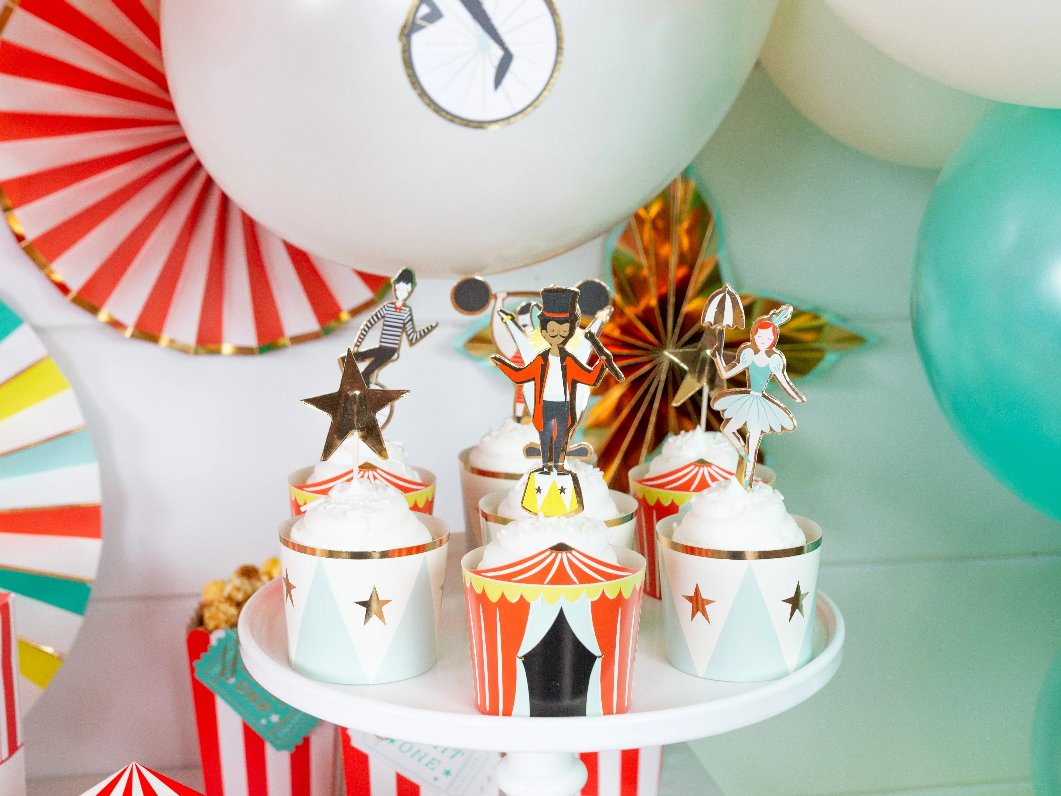 Carnival Cupcake Decorating Kit 24ct