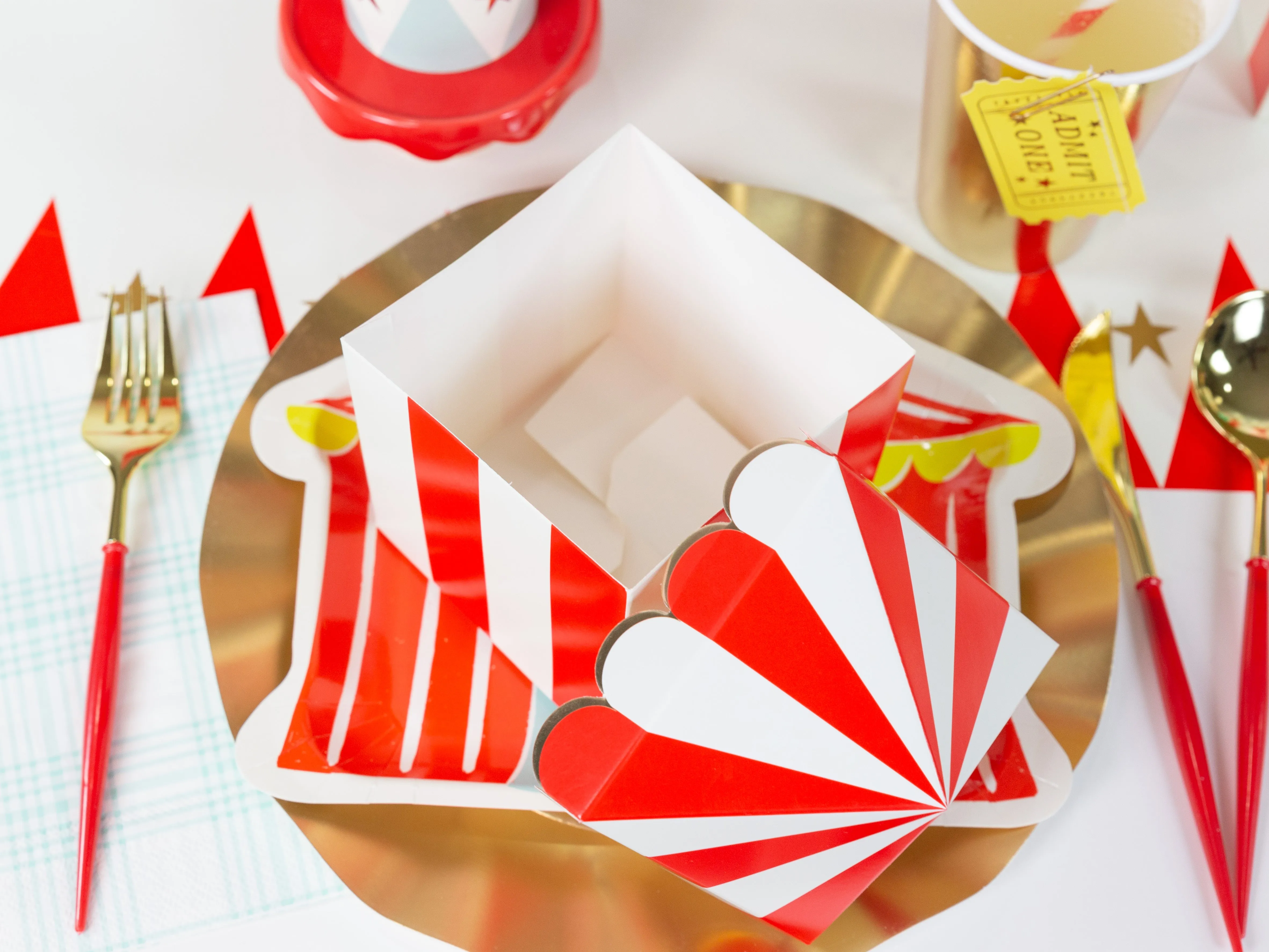 Carnival Tent Treat Boxes 8ct