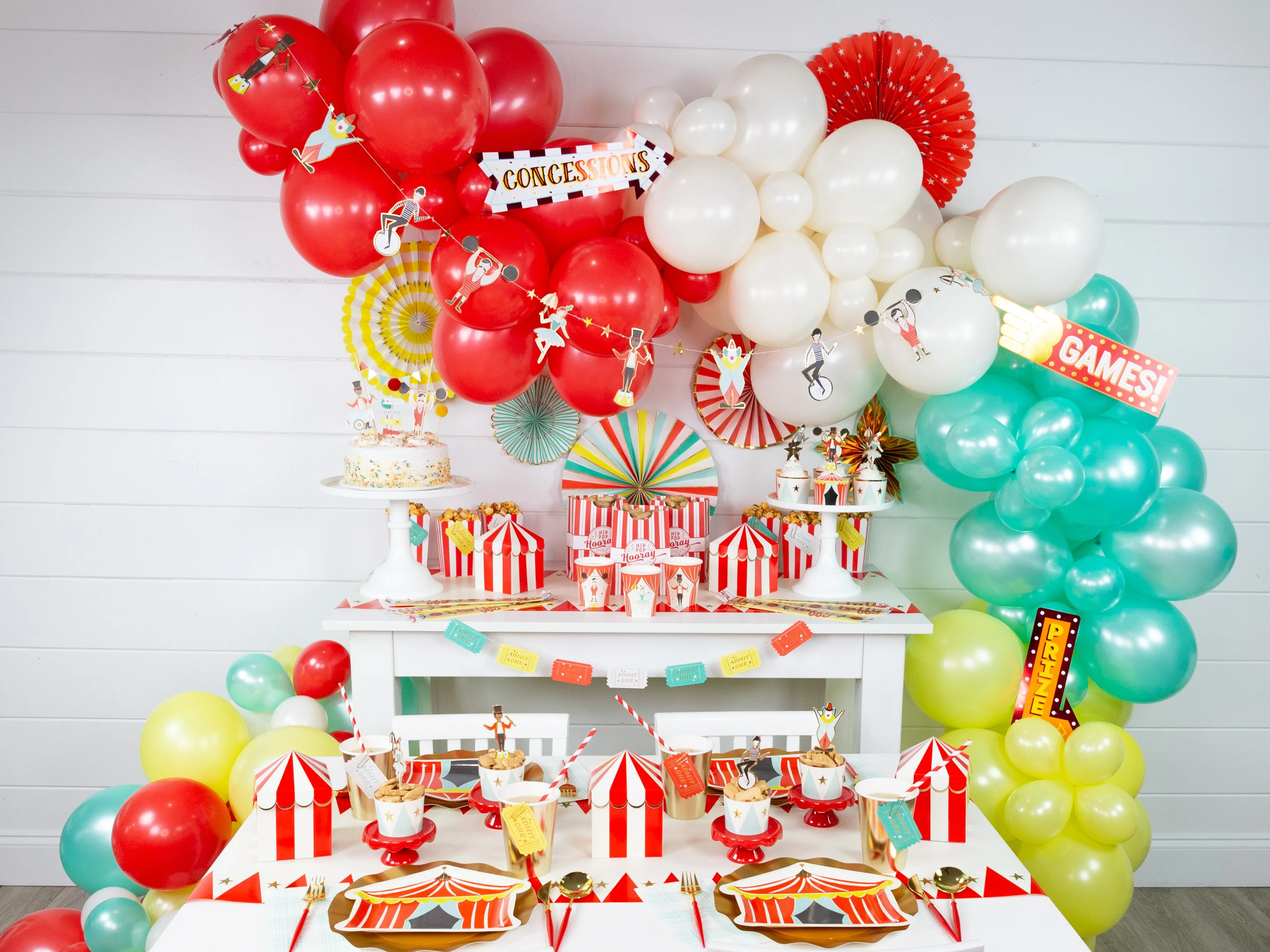 Carnival Tent Treat Boxes 8ct