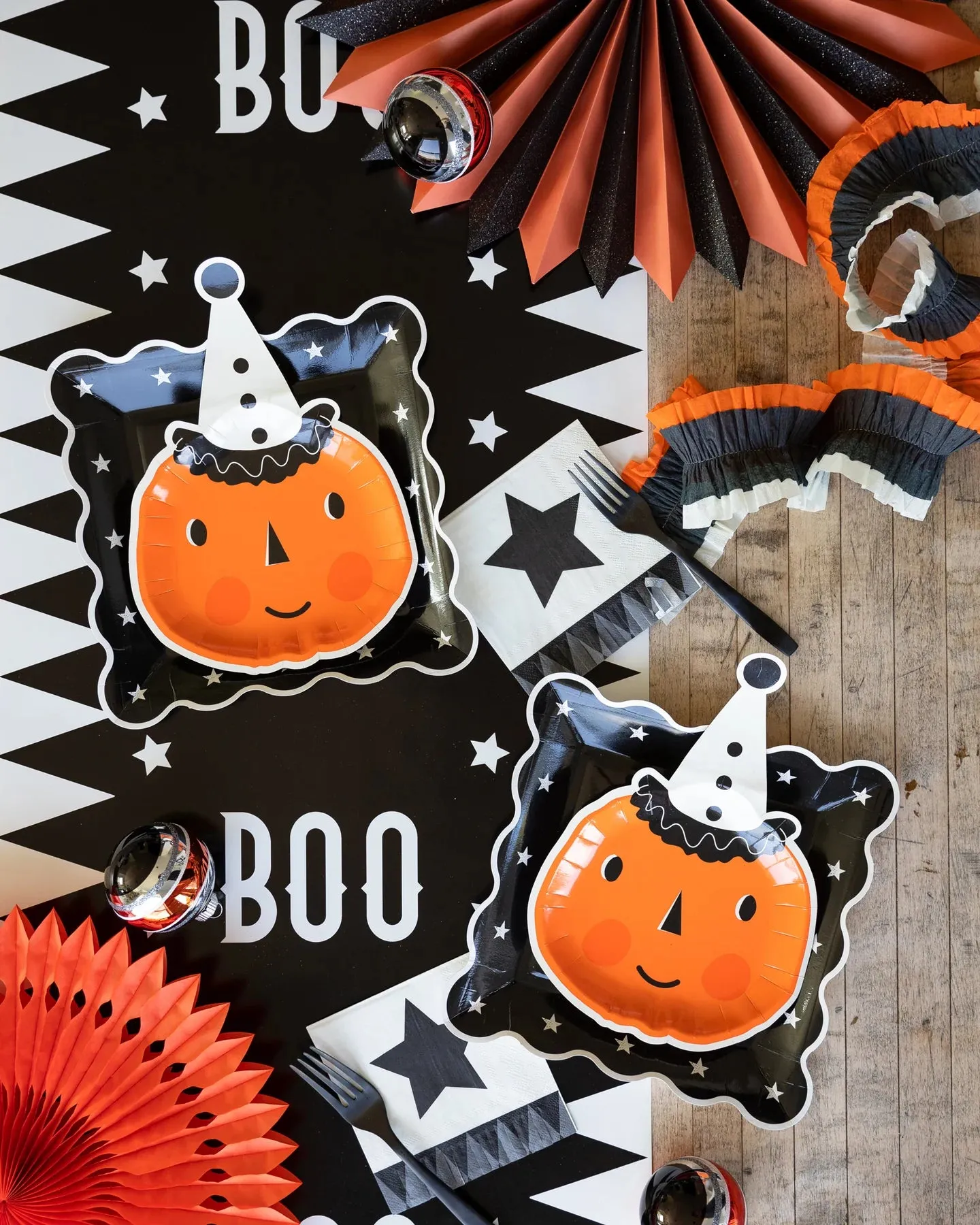 Classic Cream & Black Halloween Star Dessert Napkins 24ct