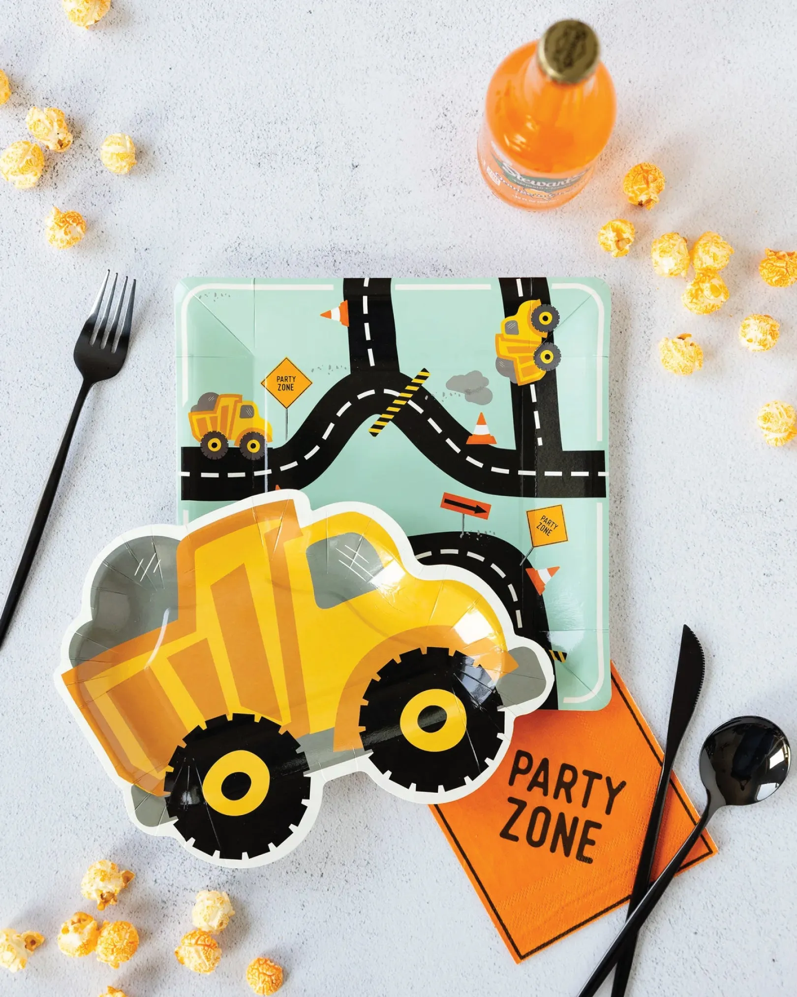 Construction Dump Truck Lunch Plates 8ct