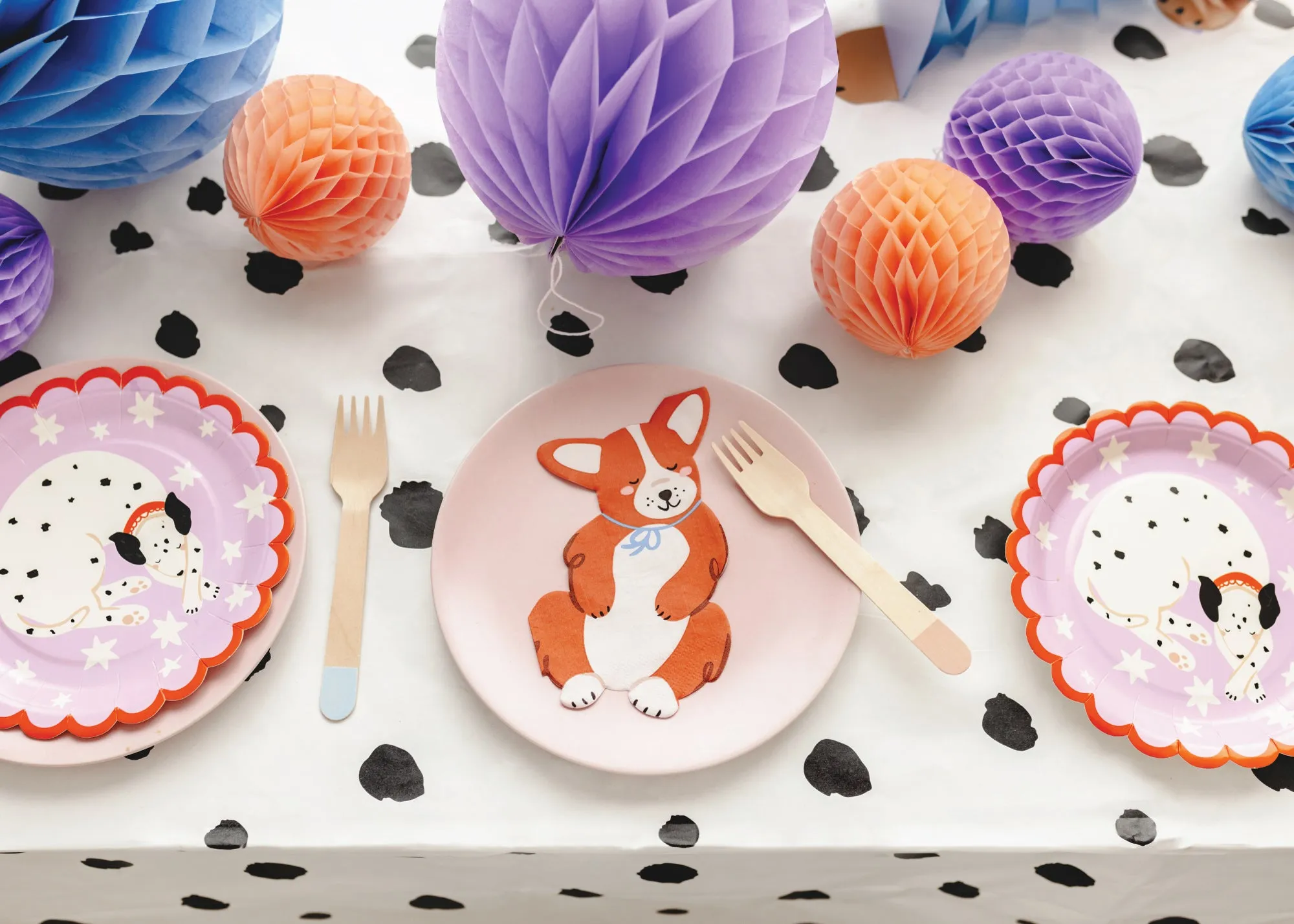 Dalmatian Paper Table Cover