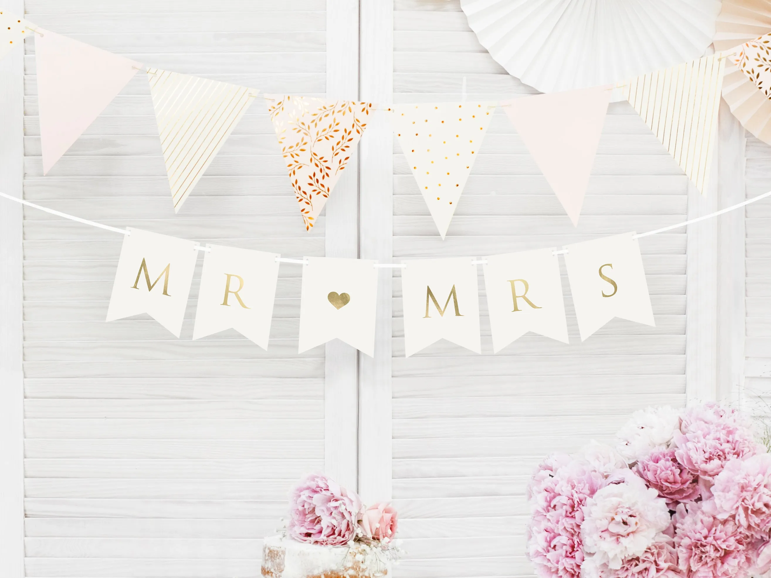 DIY White and Gold Mr. & Mrs. Pennant Banner