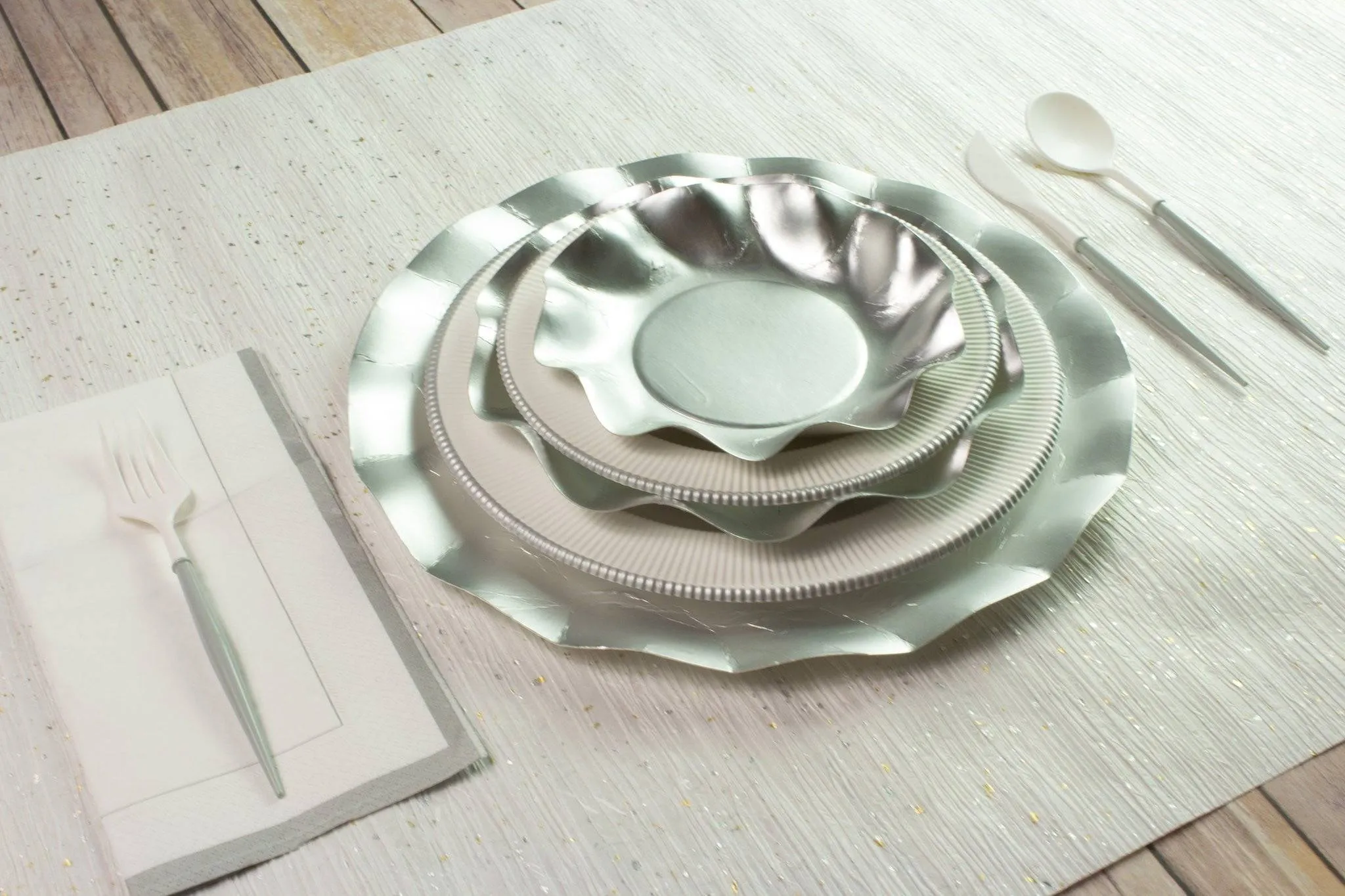 Gray & White Plastic Cutlery Set for 4