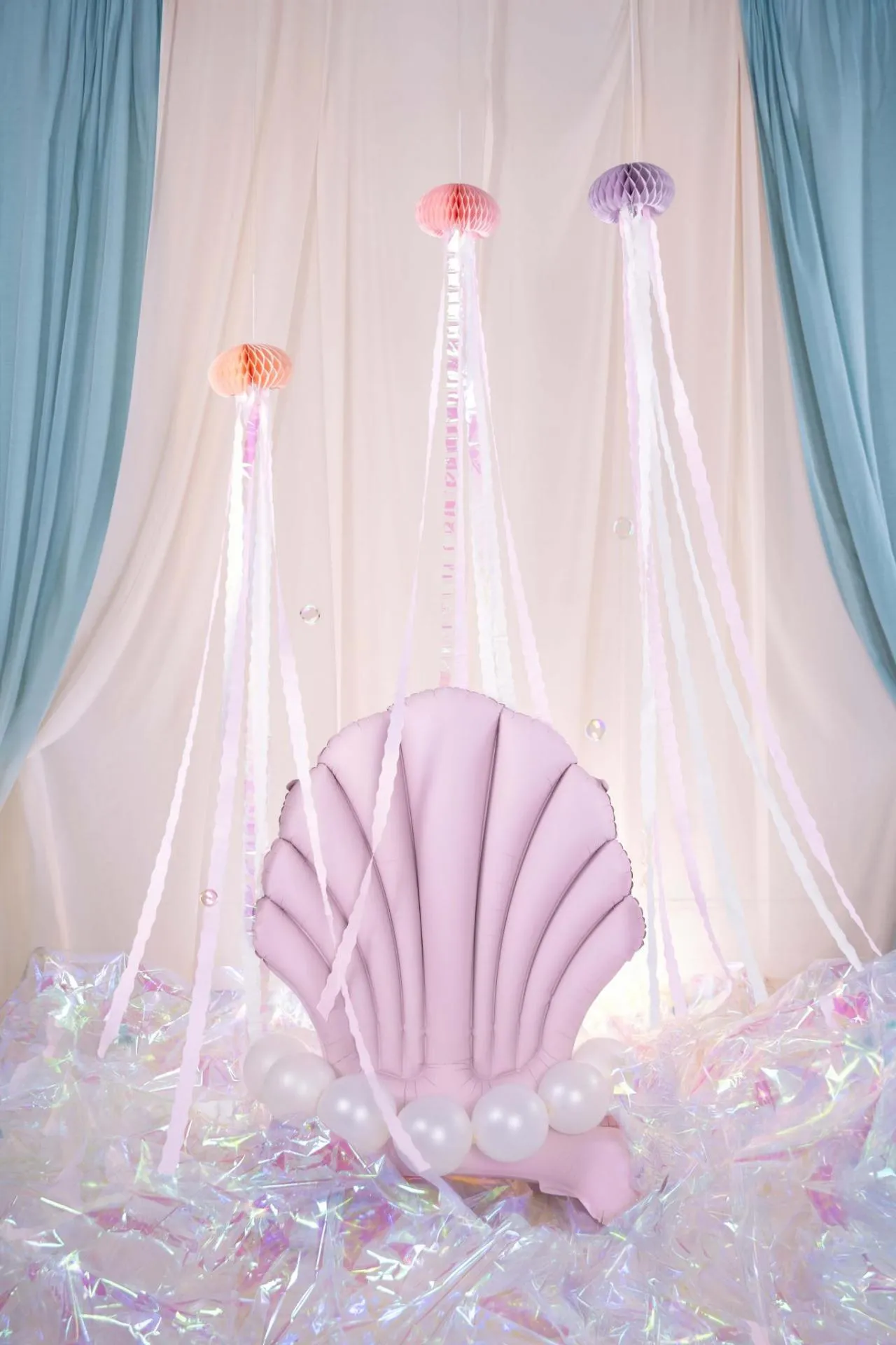 Iridescent Jellyfish Hanging Decorations 3ct