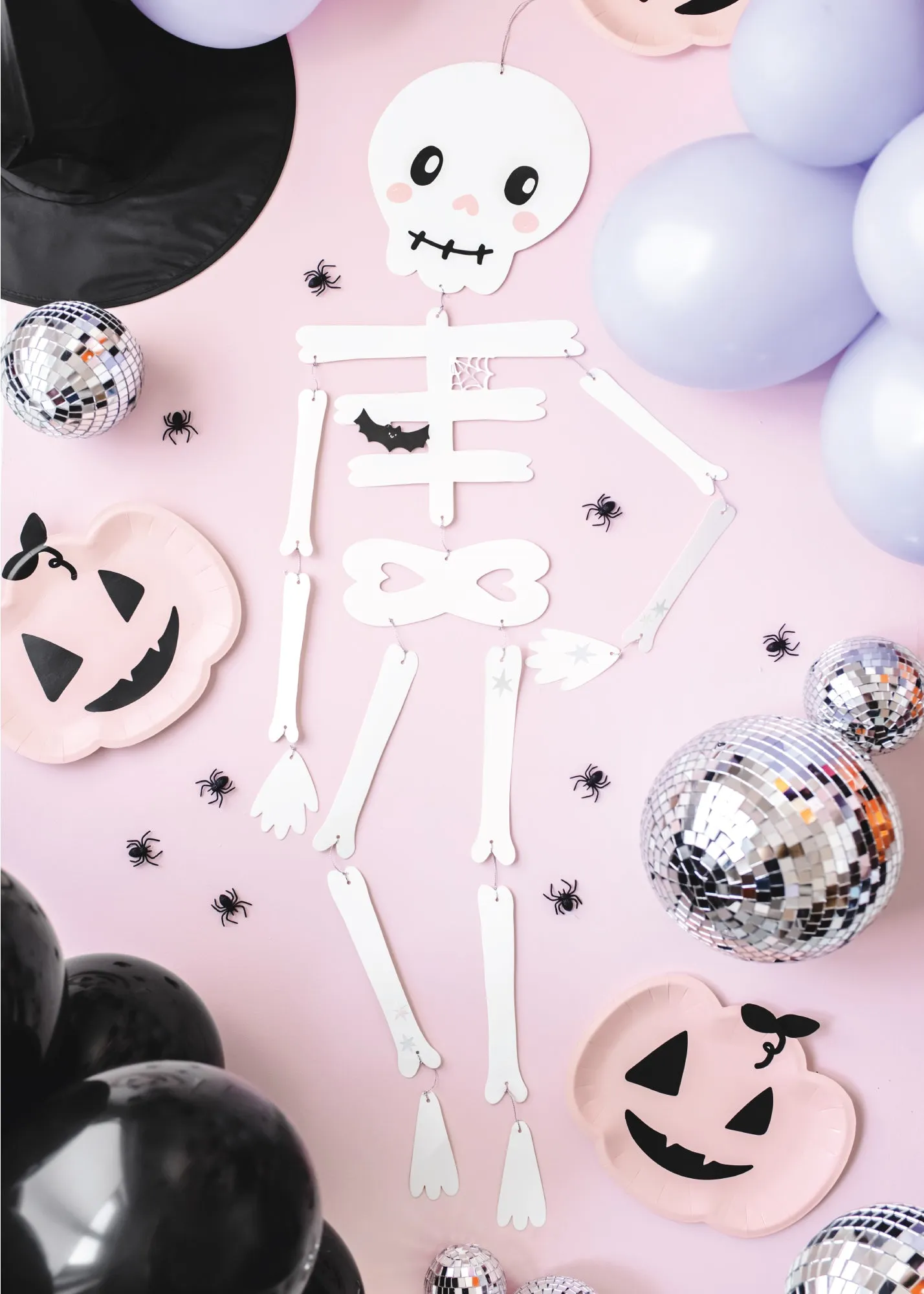 Jointed Skeleton Hanging Paper Decoration