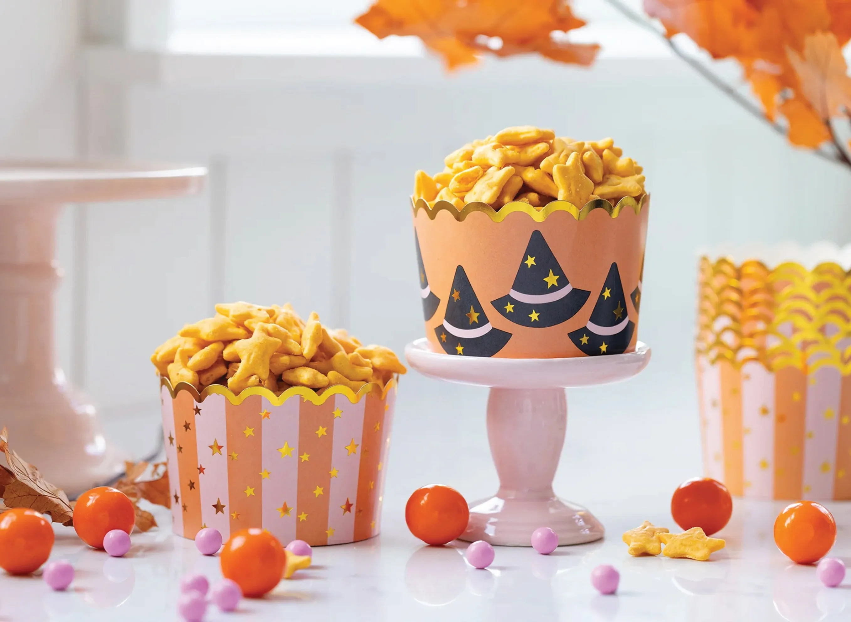 Jumbo Witch Hats & Striped Halloween Food Cups 40ct