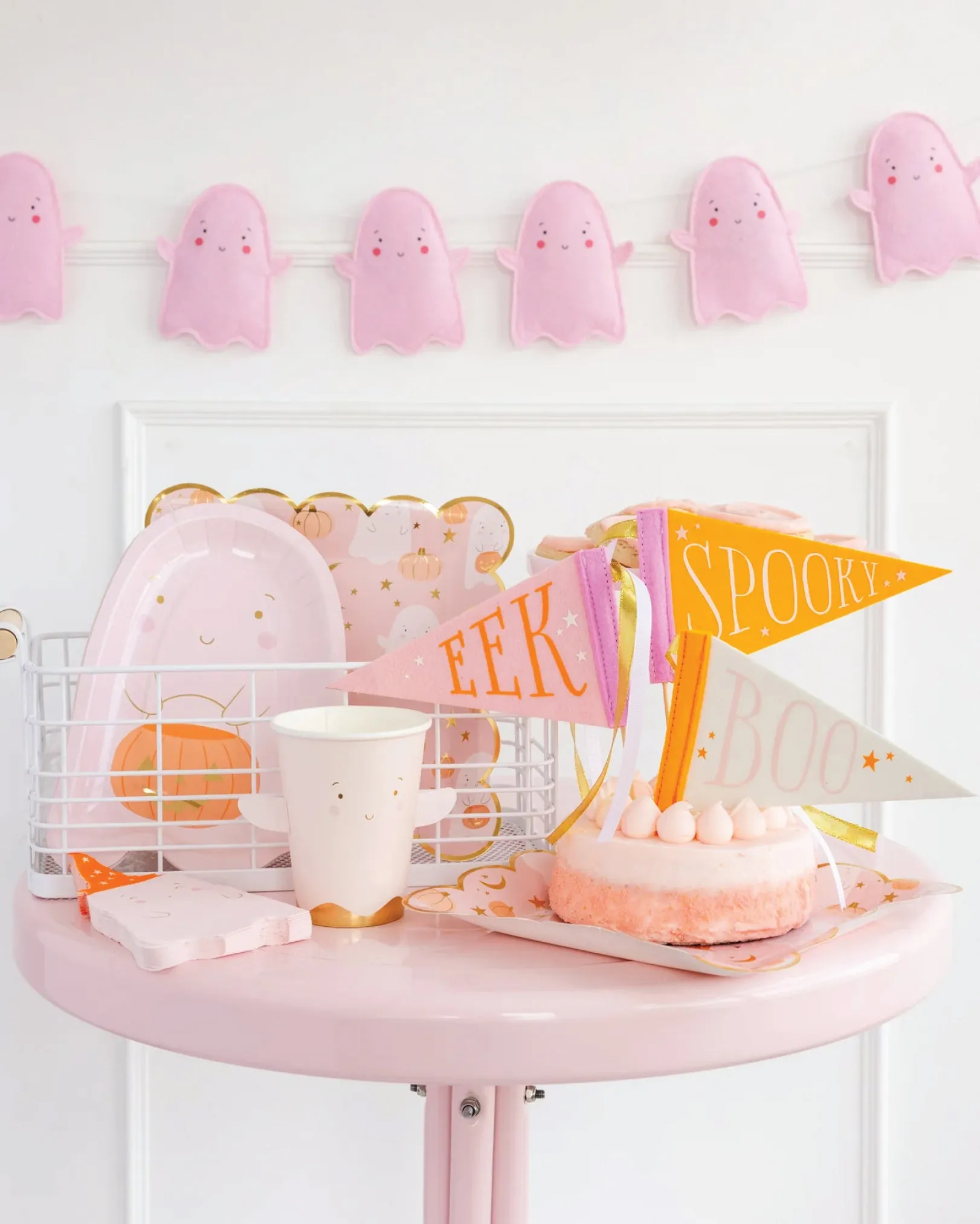 Little Ghoul Ghost Lunch Plates 8ct