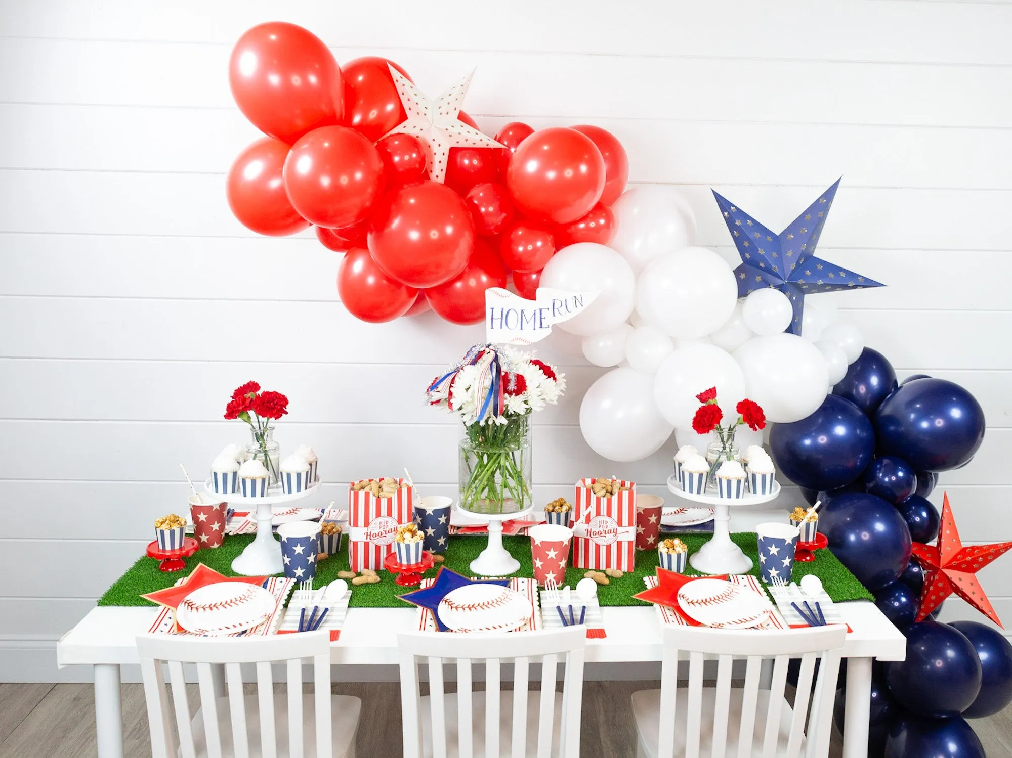 Patriotic Stars & Stripes Square Lunch Plates 8ct