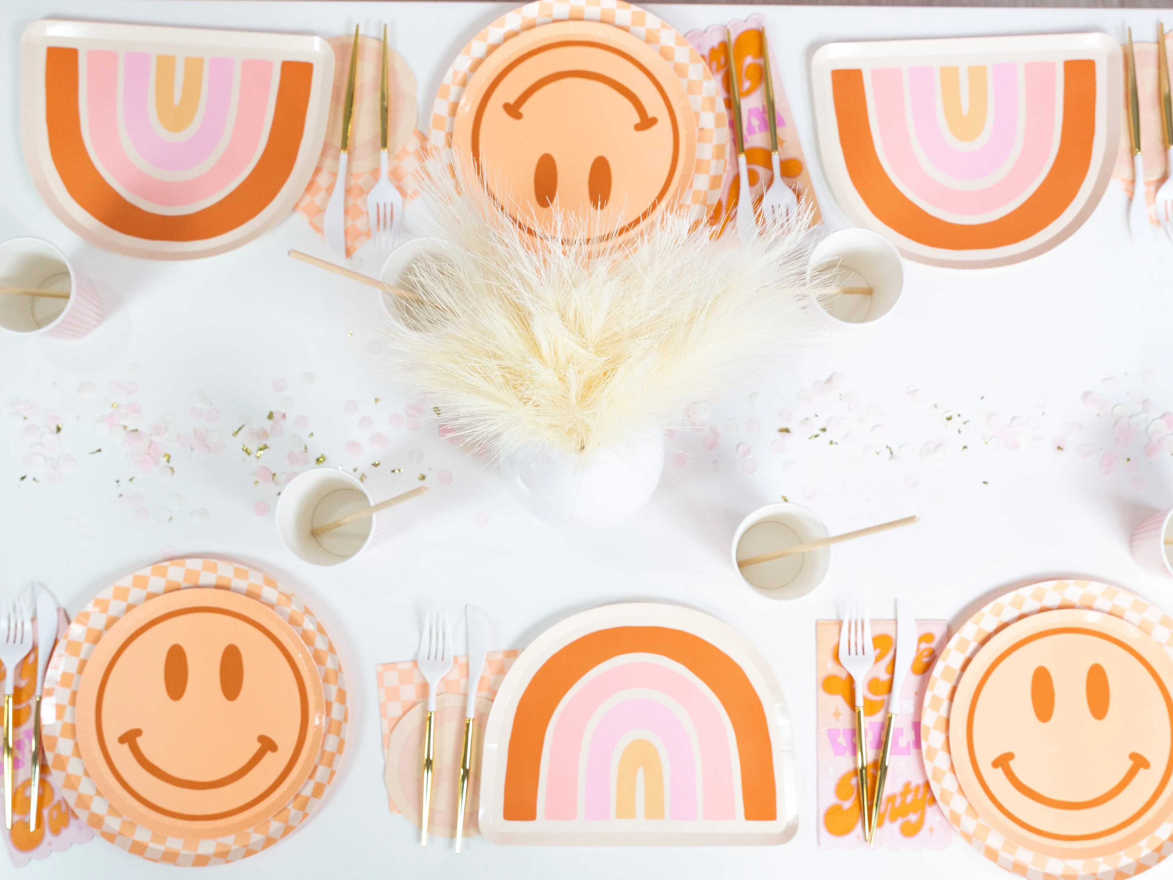 Retro Rainbow Lunch Plates 8ct