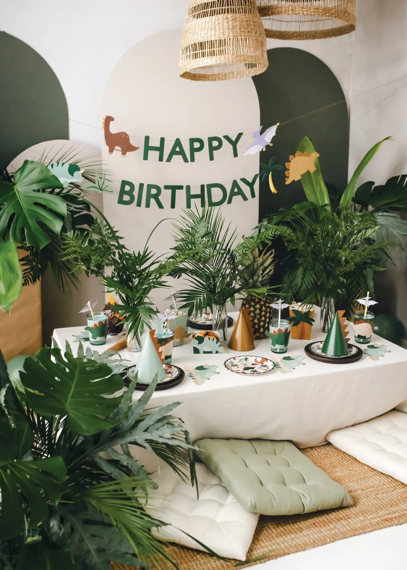 Spiked Dinosaur Party Hats 6ct