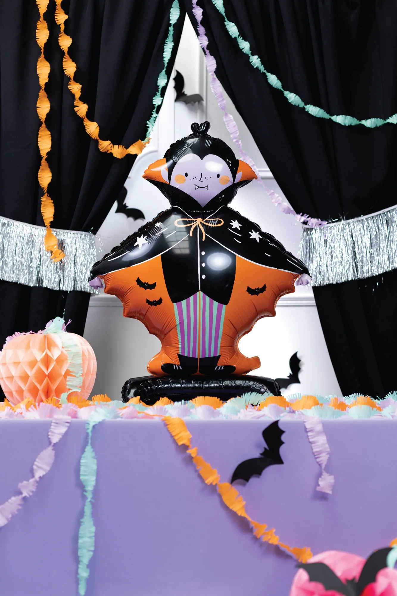 Standing Dracula Vampire Balloon 32