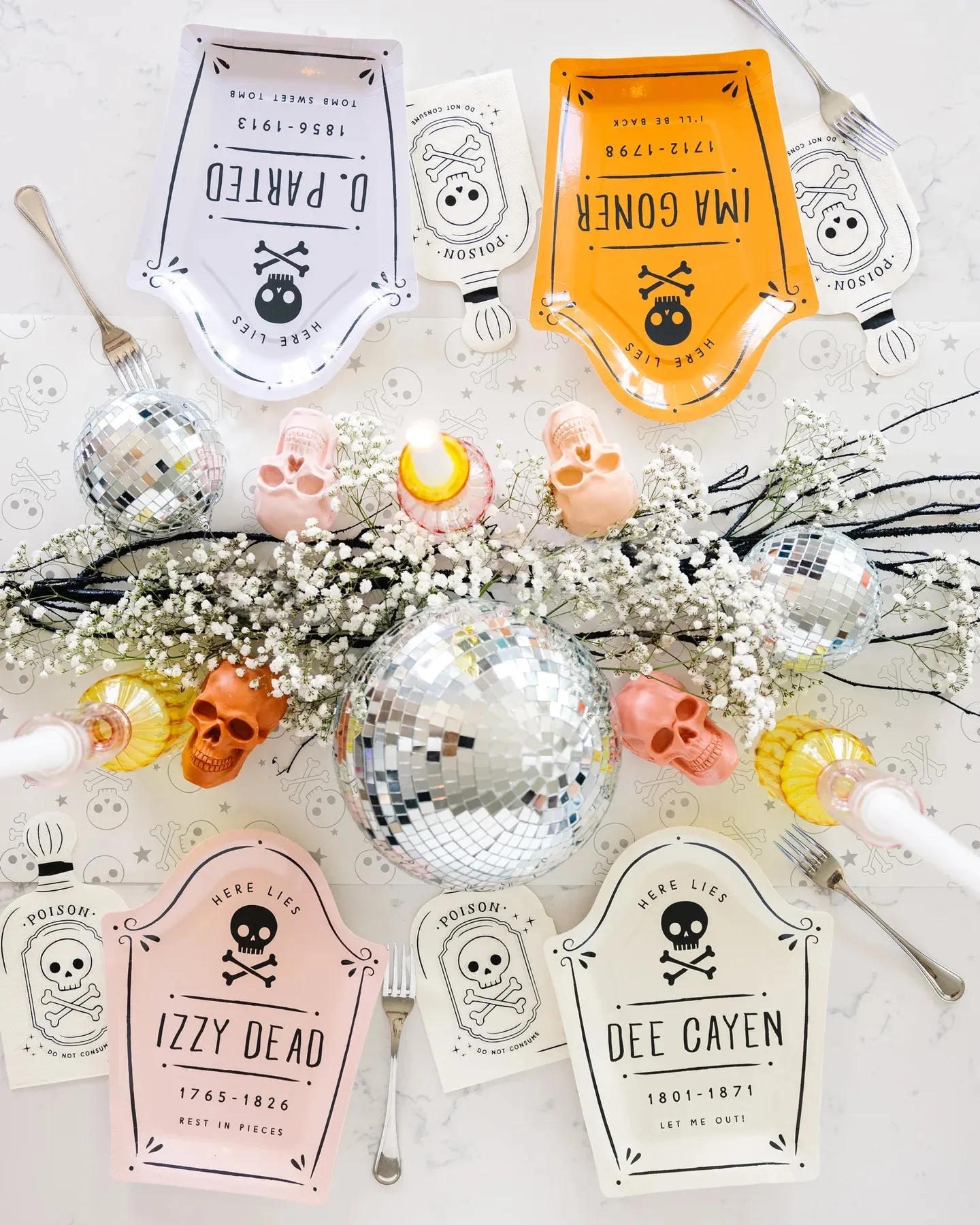 Tombstone Lunch Plates 8ct