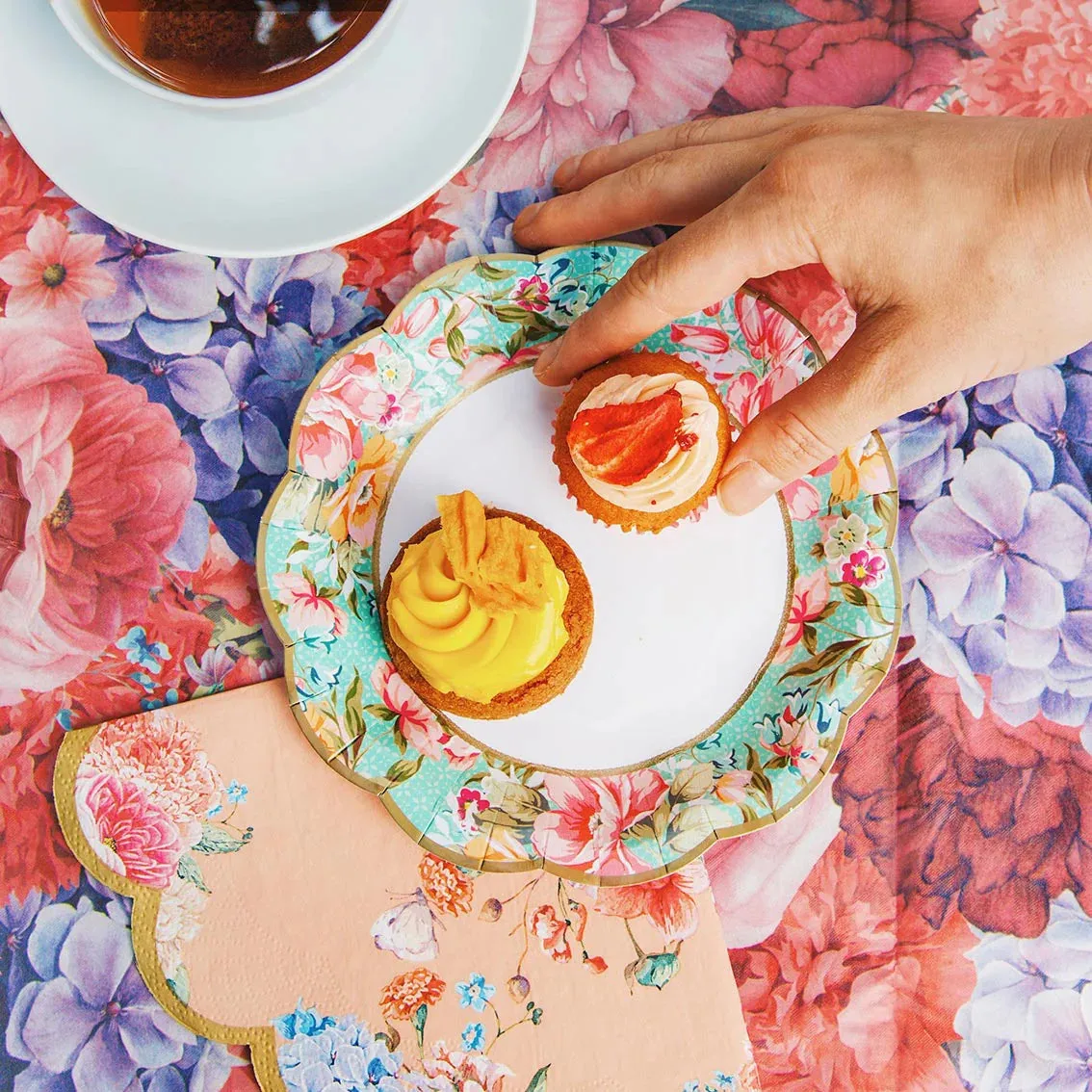 Vintage Floral Tea Party Dessert Plates 24ct